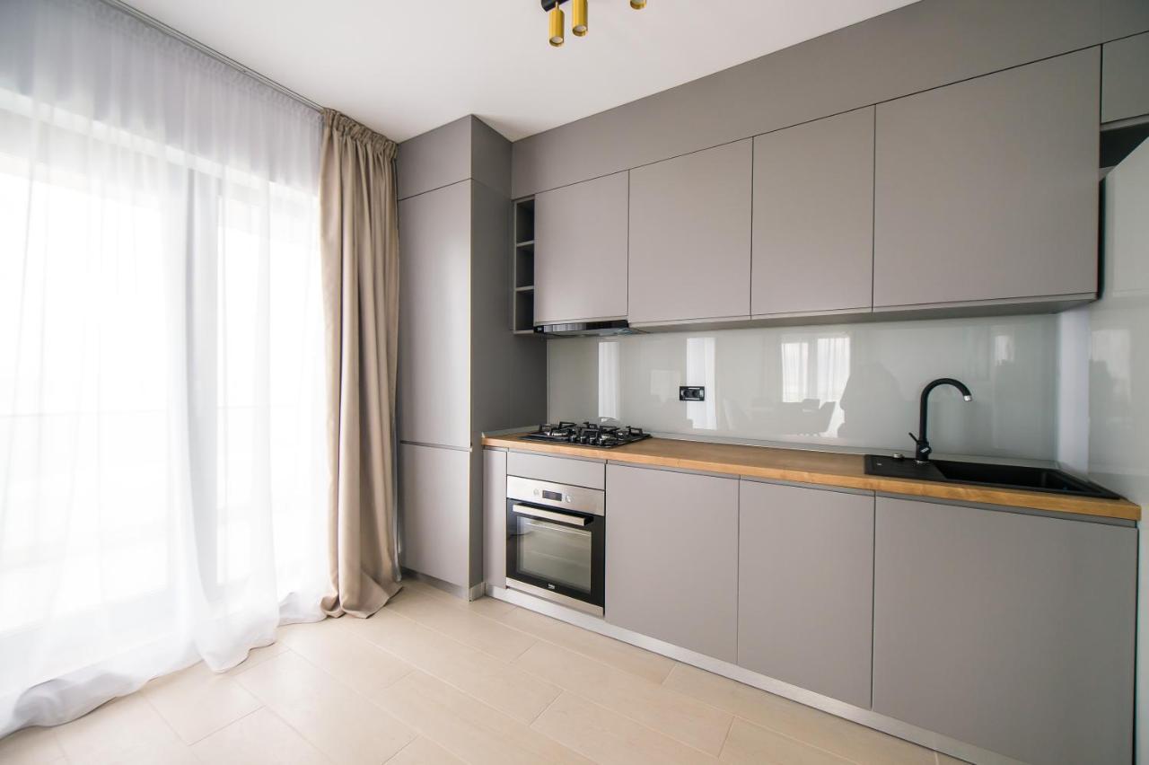 Luxury Promenada Apartment - Frontal Beachfront Mamaia Nord Năvodari Buitenkant foto