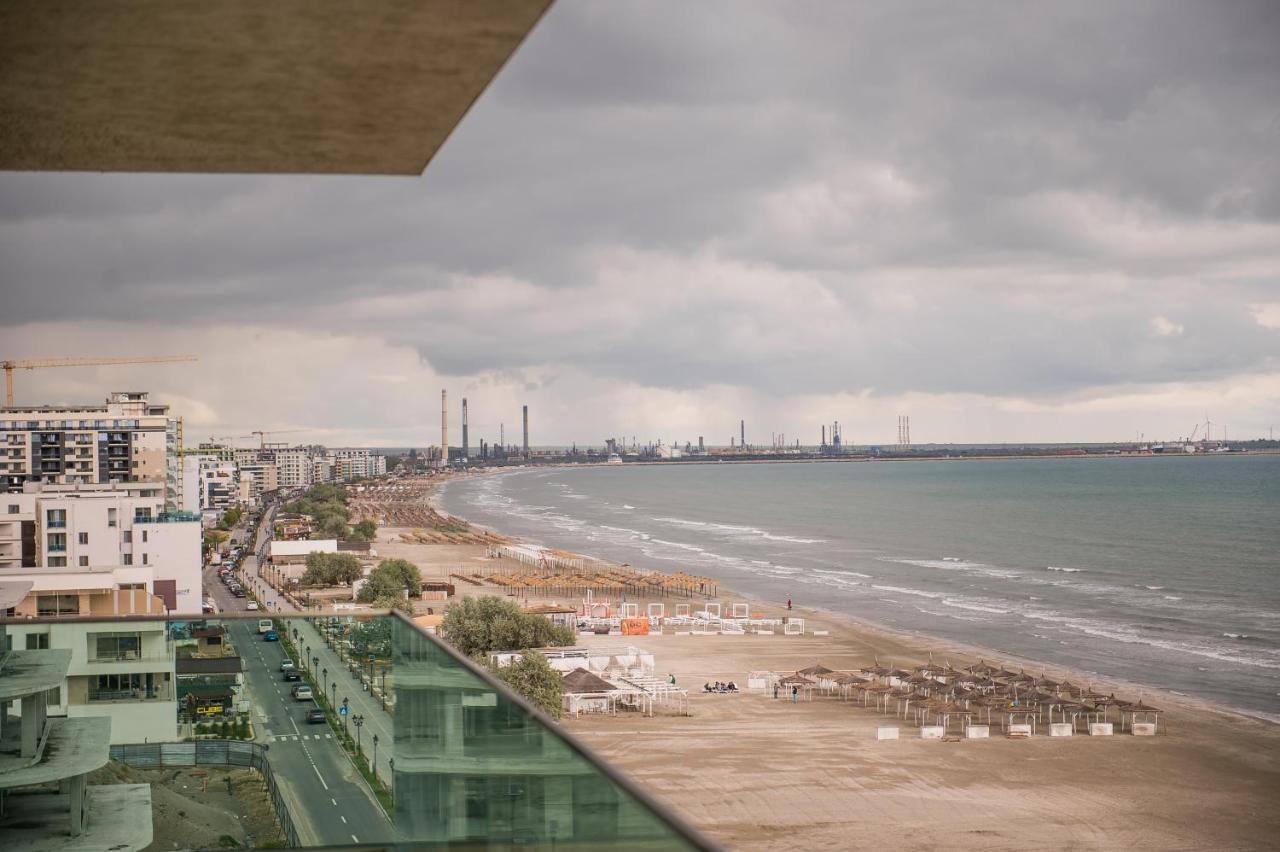 Luxury Promenada Apartment - Frontal Beachfront Mamaia Nord Năvodari Buitenkant foto