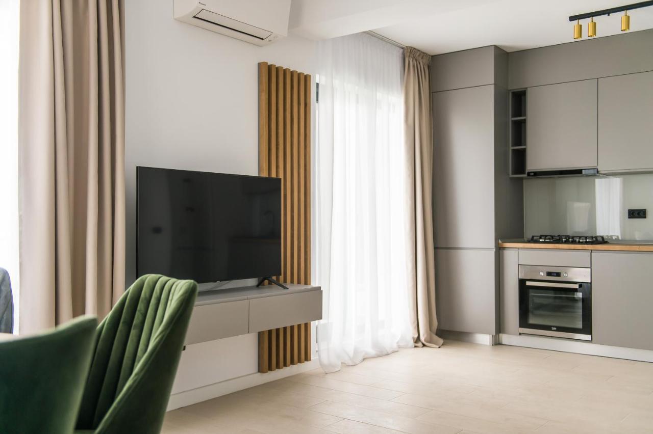 Luxury Promenada Apartment - Frontal Beachfront Mamaia Nord Năvodari Buitenkant foto