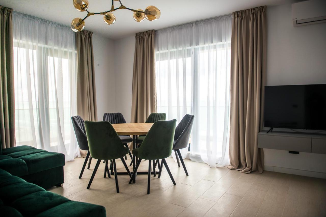 Luxury Promenada Apartment - Frontal Beachfront Mamaia Nord Năvodari Buitenkant foto