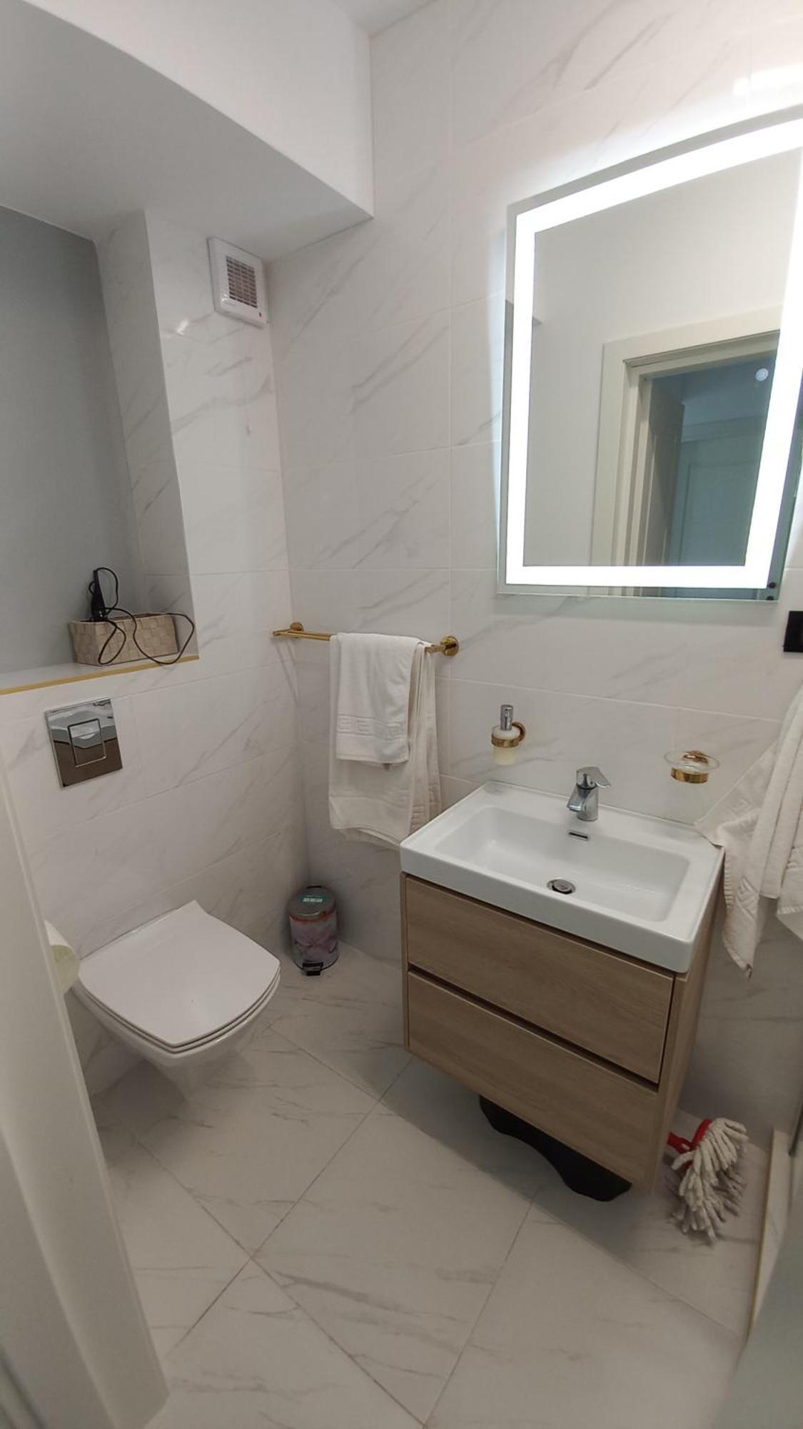Luxury Promenada Apartment - Frontal Beachfront Mamaia Nord Năvodari Buitenkant foto