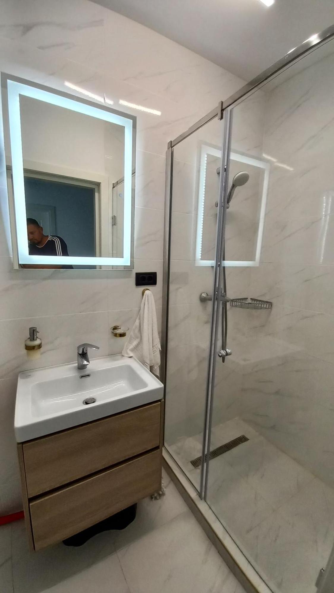 Luxury Promenada Apartment - Frontal Beachfront Mamaia Nord Năvodari Buitenkant foto